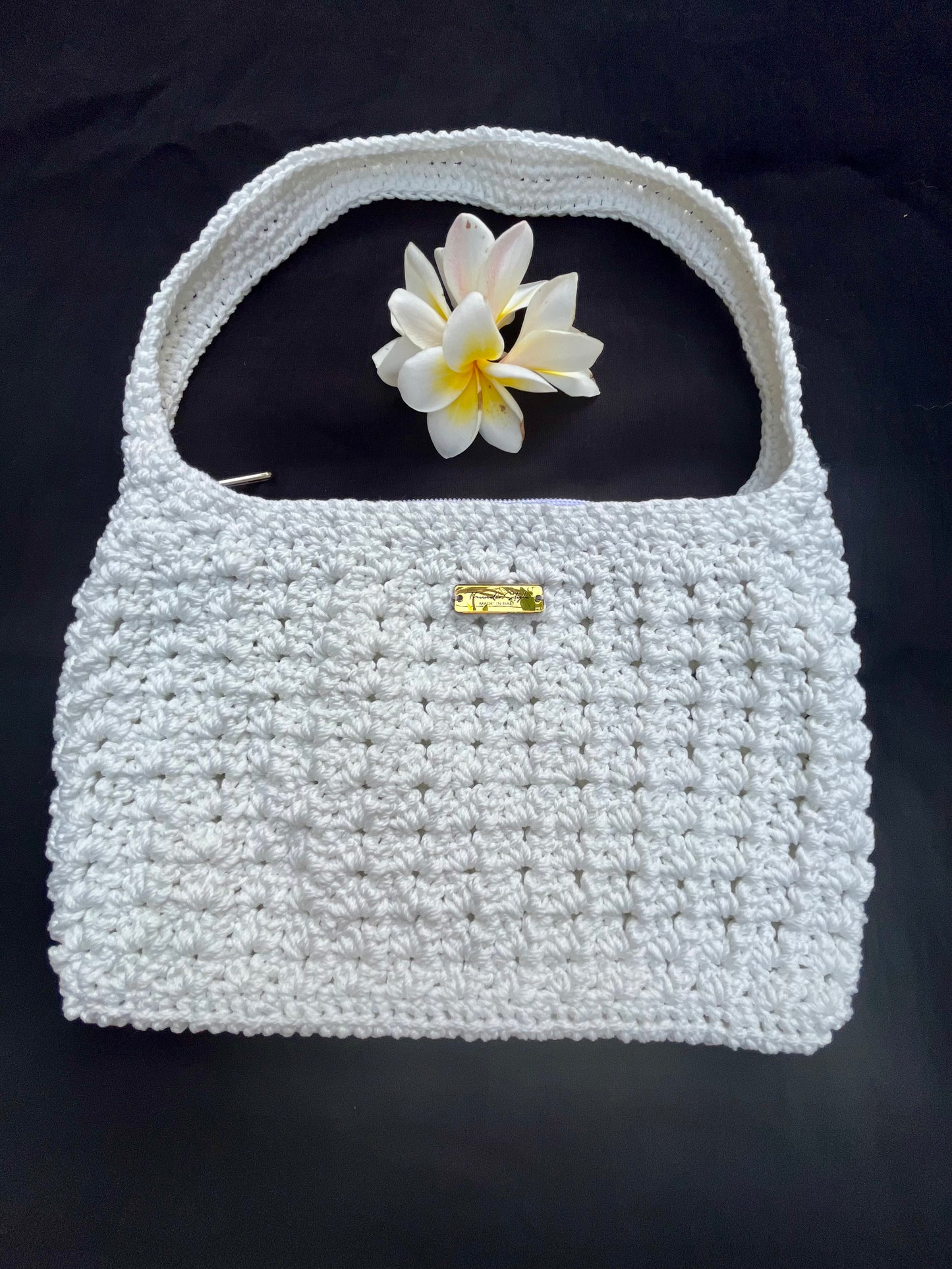 🤍 Coconut Cloud Crochet Shoulder Bag